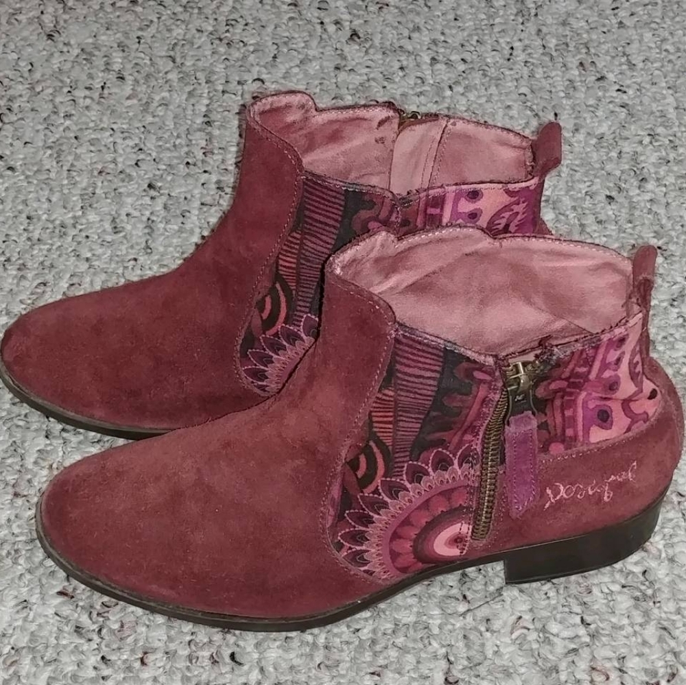 Desigual burgundy suede booties